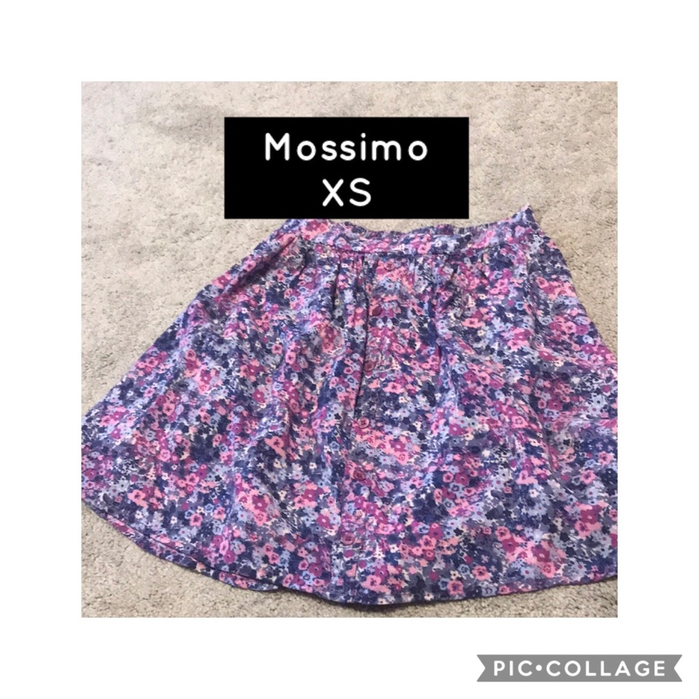 Mini Skirts - image 5